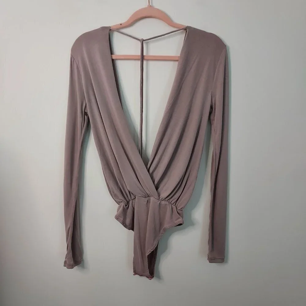 Honey Belle Long Sleeve Plunge Bodysuit - Picture 4 of 6